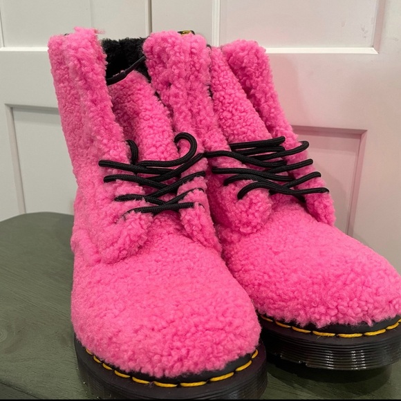 Dr MARTENS 1460 PASCAL LUX BORG FAUX SHEARLING COMBAT BOOTS PINK SZ 8 WOMENS - Picture 4 of 6